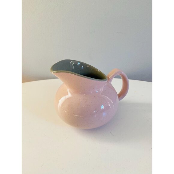 Vintage Harkerware Creamer and Sugar Bowl, Shell Pink Harkerware Stoneware, MCM - Picture 5 of 10